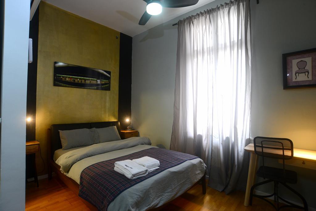 Eclectic Aparthotel Тель-Авів Екстер'єр фото
