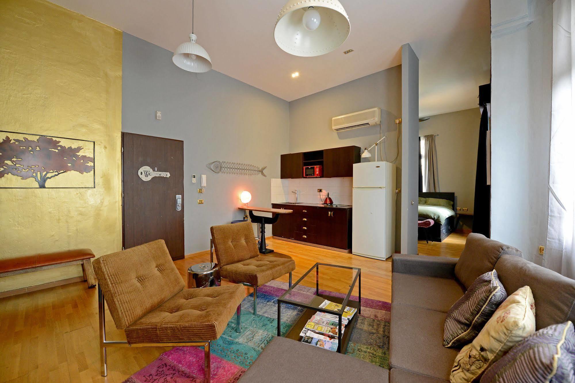 Eclectic Aparthotel Тель-Авів Екстер'єр фото