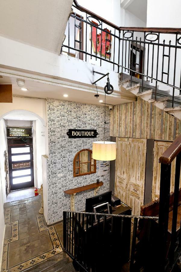 Eclectic Aparthotel Тель-Авів Екстер'єр фото