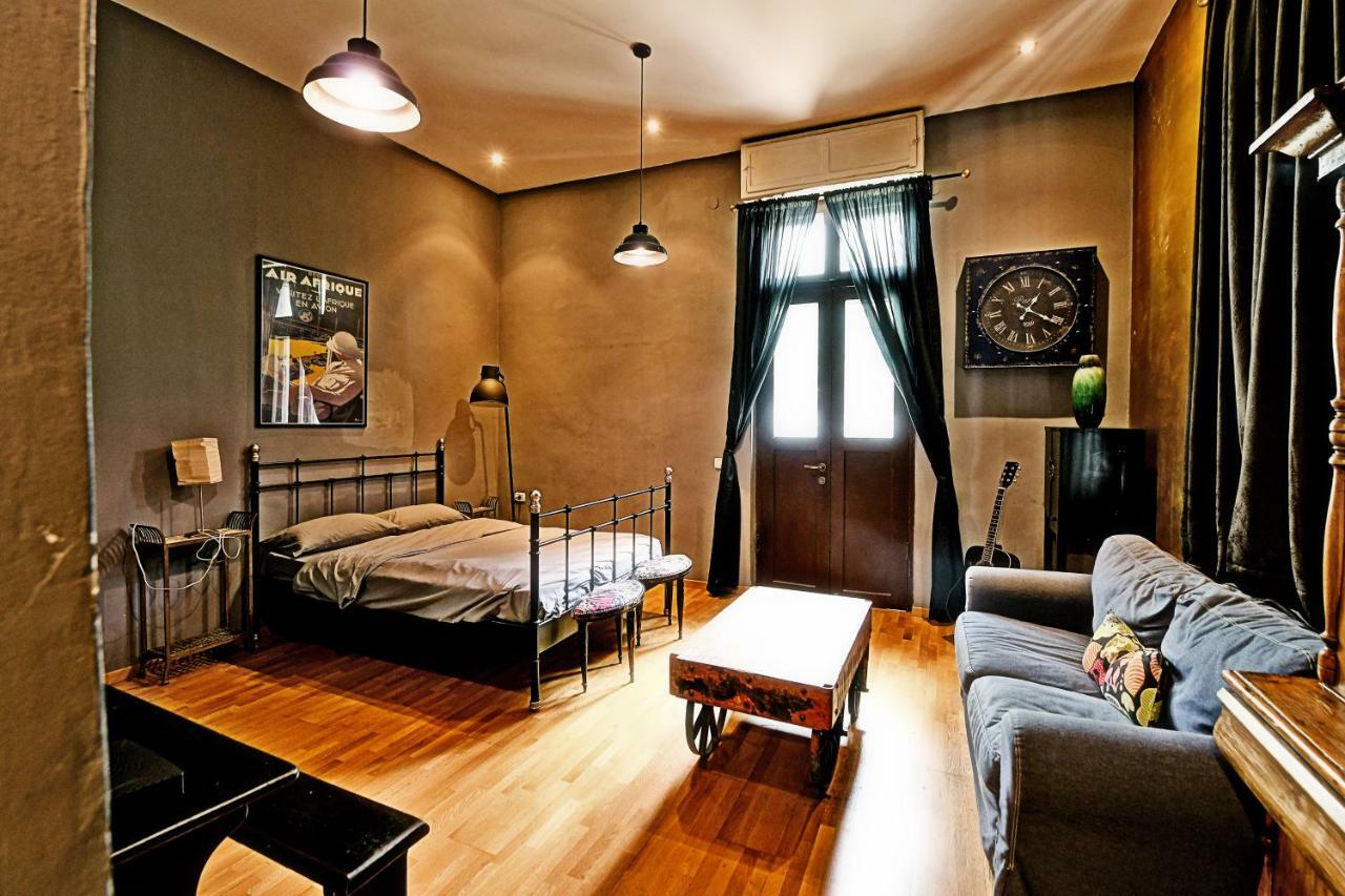 Eclectic Aparthotel Тель-Авів Екстер'єр фото